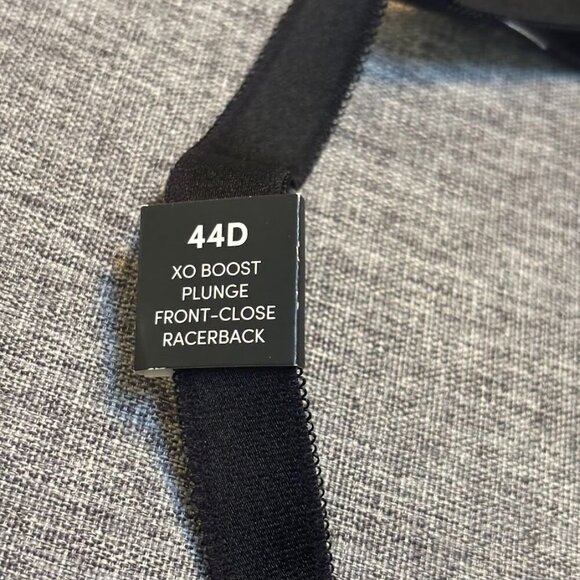 Torrid XO Plunge Push-Up Front-Close Bra, 44D - Picture 8 of 9